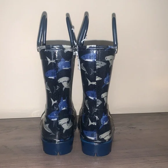 NWT Capelli New York Shark print blue colored rain boots size 6C - Picture 4 of 8